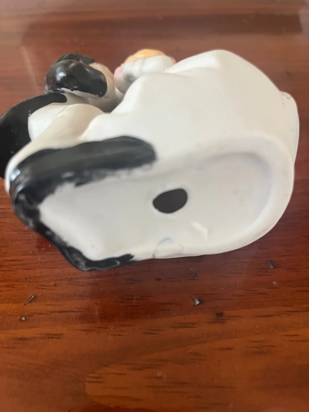 Vintage Wedding Kissing Bride & Groom Figurine